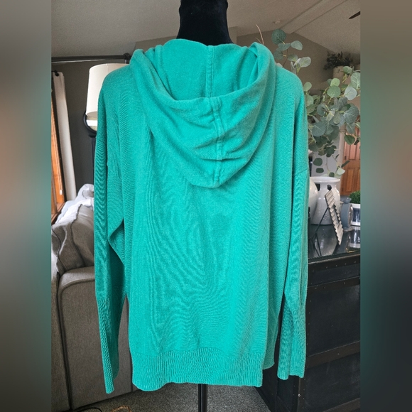 CABI- Women's Green Hooded Sweater W/Kangaroo pocket  Size med - Picture 6 of 7